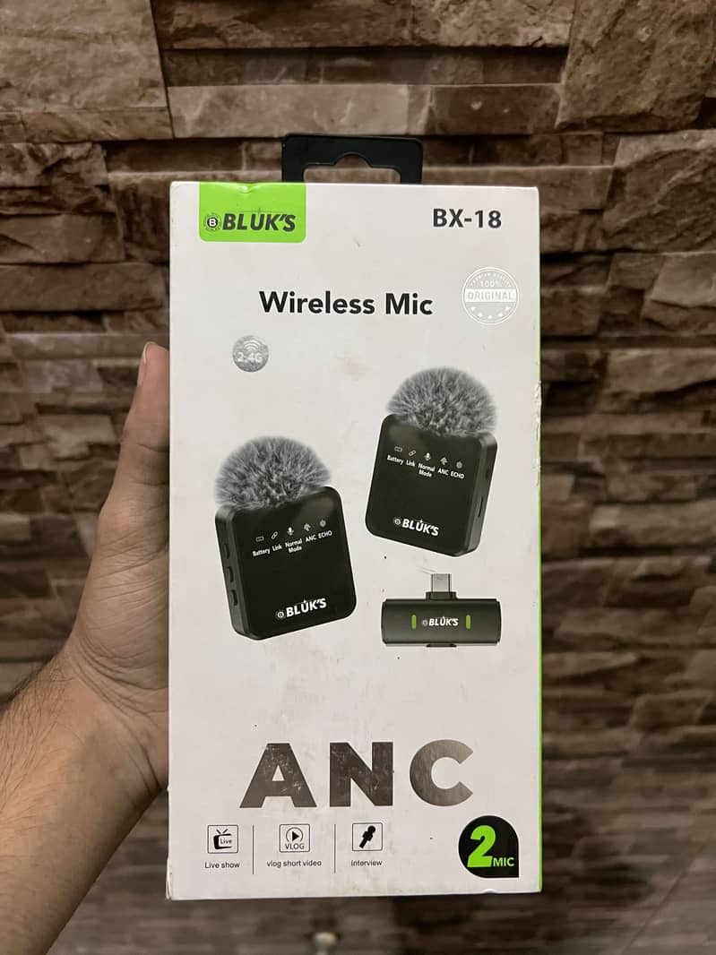 ANC wireless Mic 1