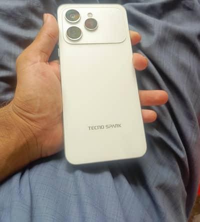 Tecno Spark 40