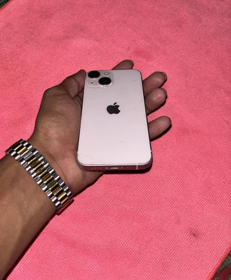 Apple iPhone 13 mini 1