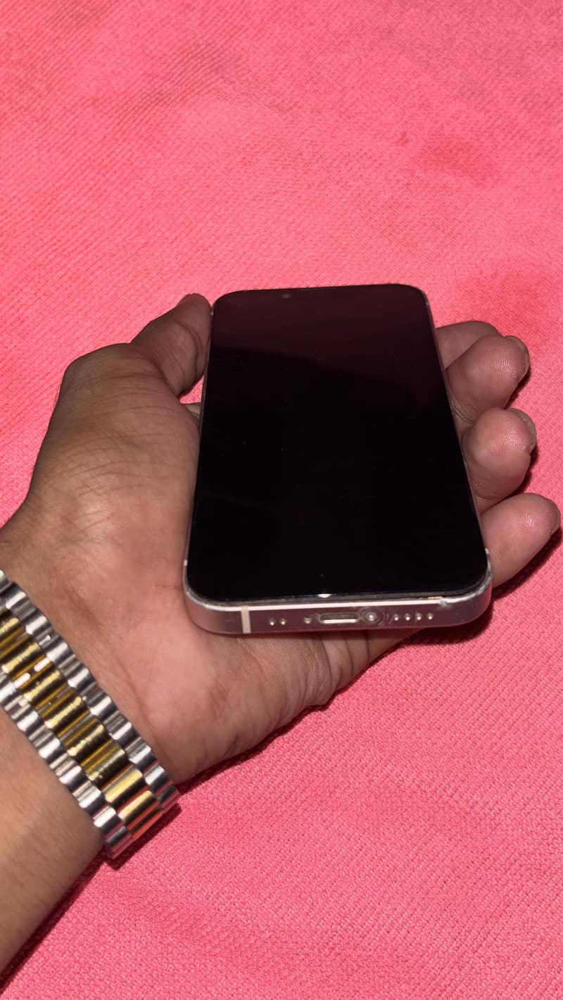 Apple iPhone 13 mini 2