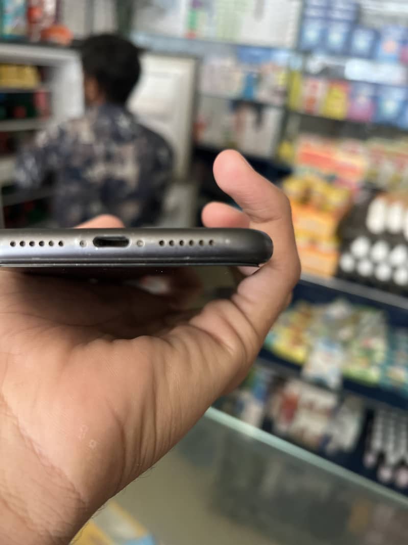 Apple iPhone 11 2