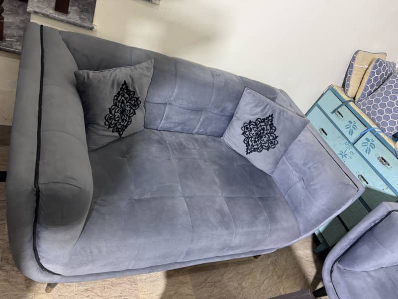 Drawing room Sofa set with table 7