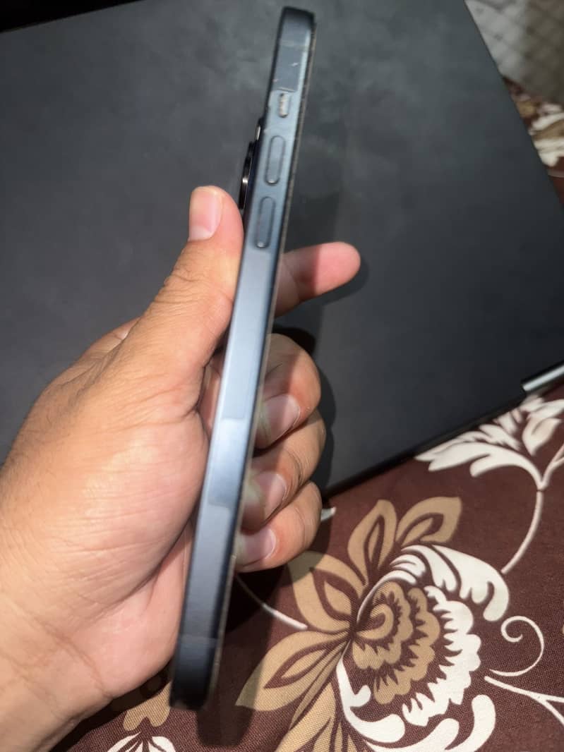 Apple iPhone 14 plus 4