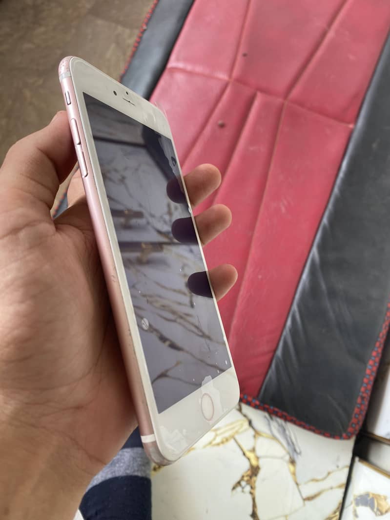 Apple iPhone 6S Plus 1