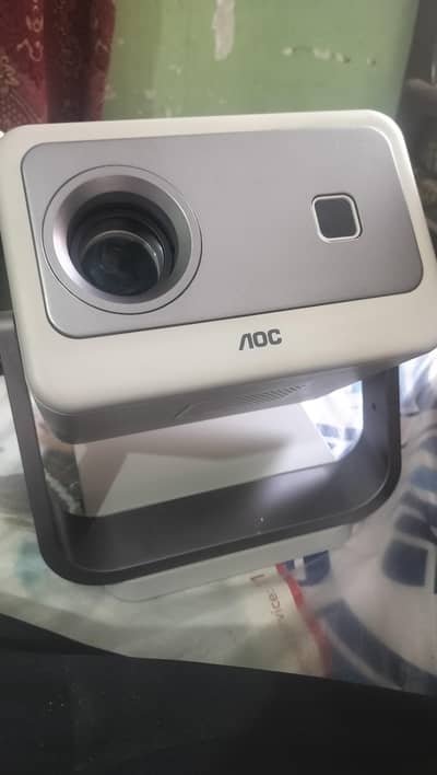 4K screen projector with Wifi, Smart TV