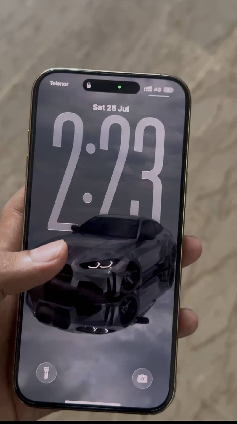 Apple iPhone 16 Pro Max 0