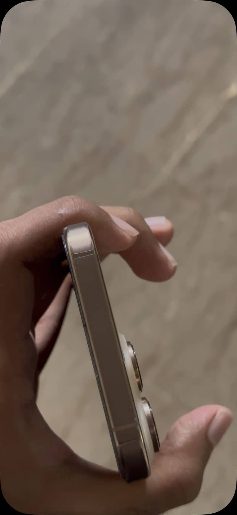 Apple iPhone 16 Pro Max 4