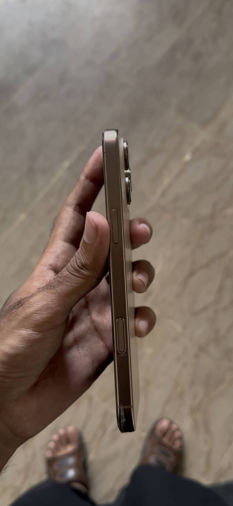 Apple iPhone 16 Pro Max 7