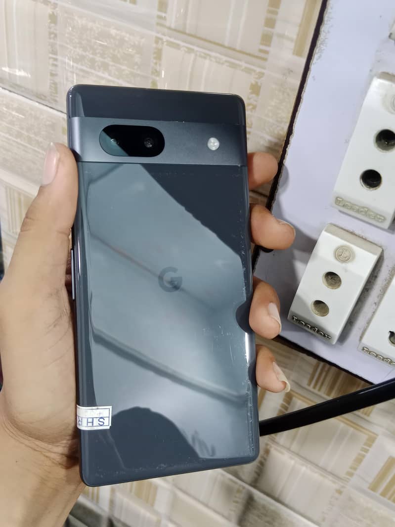 Google Pixel 7a 1