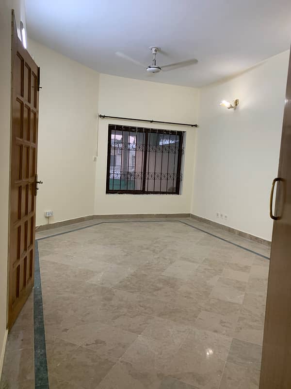 Portion available chakllala 3