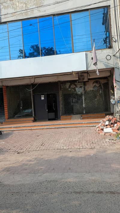 10 Marla Ground Hall Shop for Rent in Johar Town Near UCP University Very Hot Location Best For Pharmacy | Food Resturent | Ice Cream | Pizza Shop | Groucery Store | Coffee Shop | Medical Clinic | Saloon Other Commercial Bussiness Setup