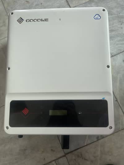 GoodWe GW5048D 5KW 48V Hybrid Solar Invertor Brand New Condition