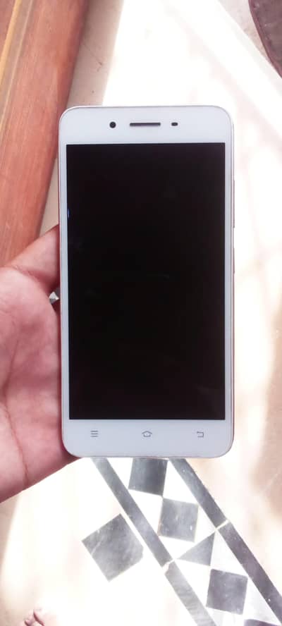 vivo 1606