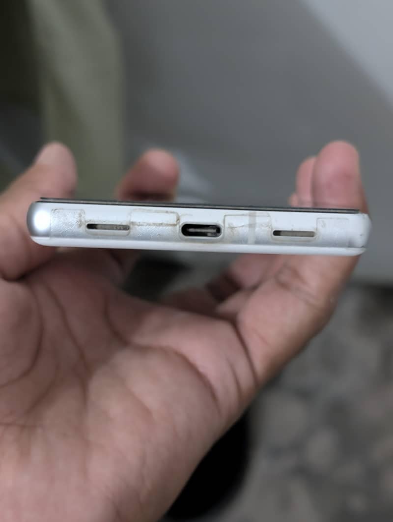 Google Pixel 7a 3