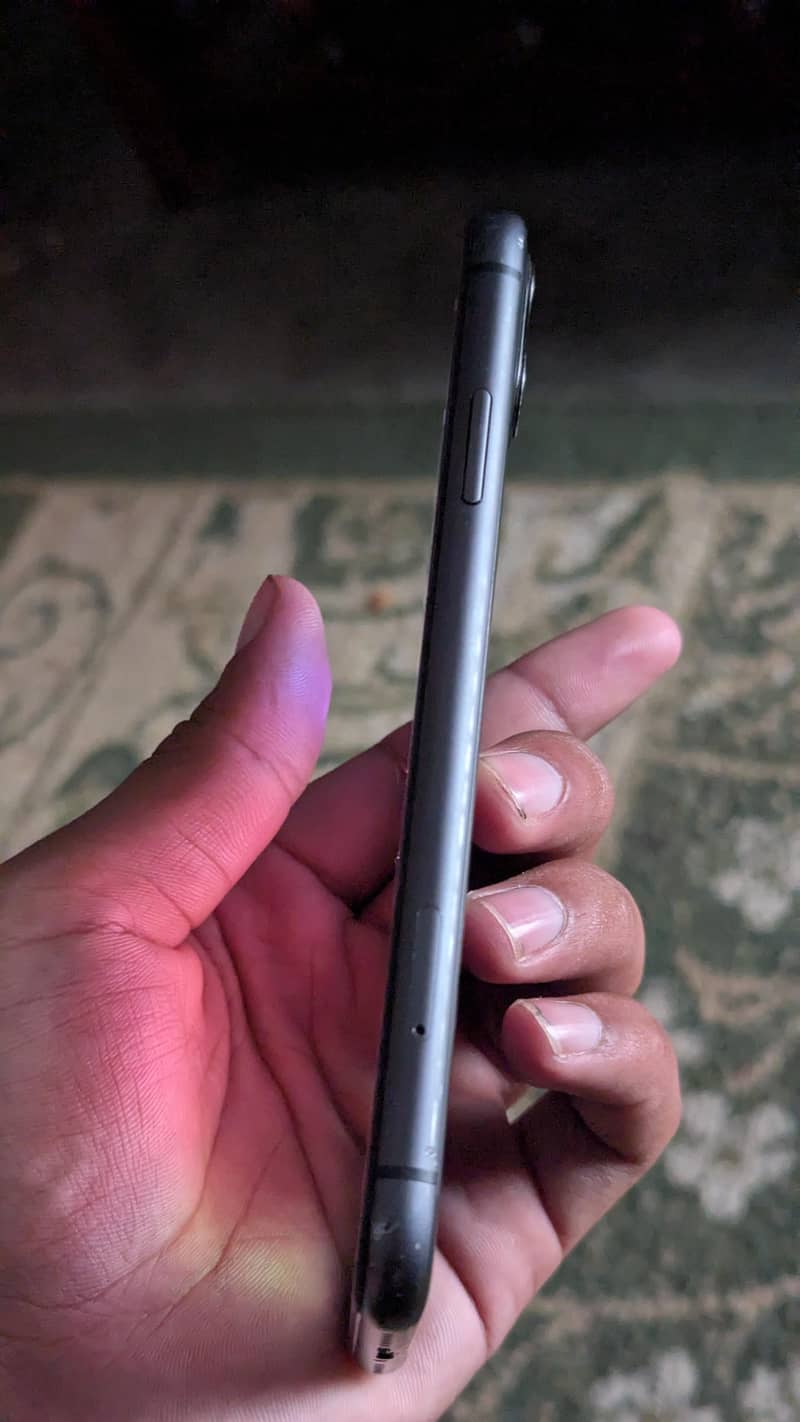 Apple iPhone 11 2
