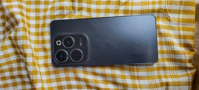 Infinix Hot 40 Pro