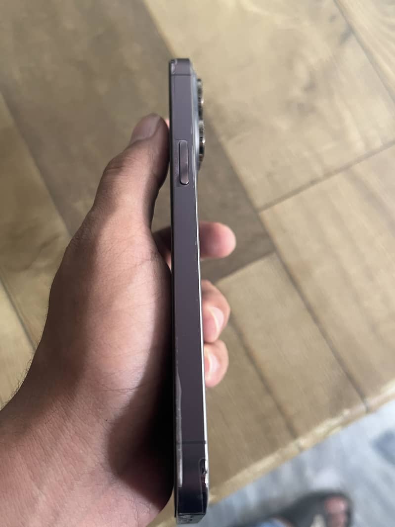 Apple iPhone 14 Pro Max 3
