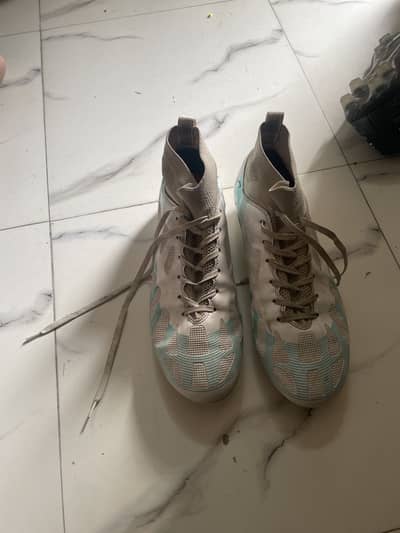 Football shoes