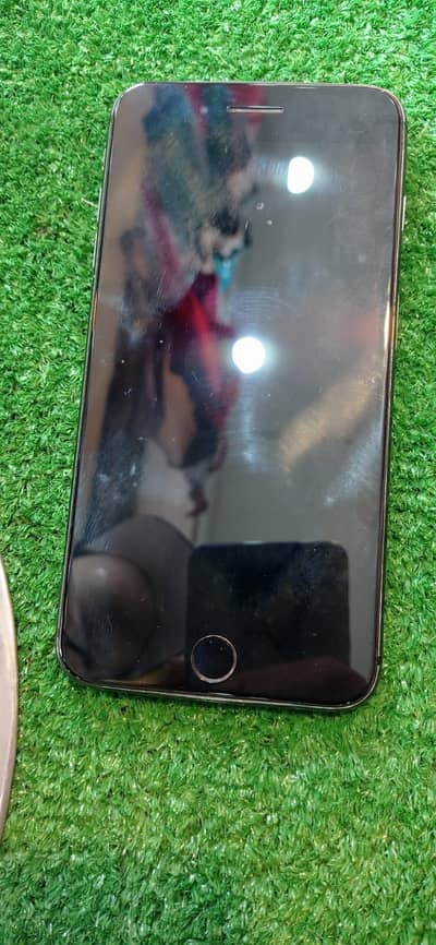 Apple iPhone 8 Plus