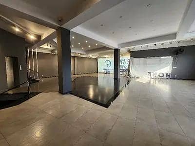 1 kanal commercial building for rent