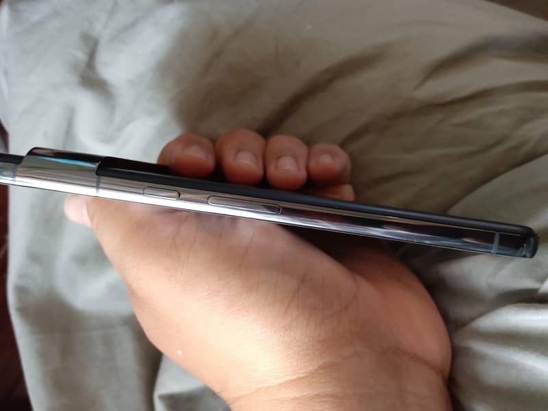 Google Pixel 8 Pro 3