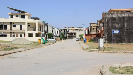 Premium 1 Kanal Plot + 17 Marla Extra Land Bahria Phase 5 ( MAP Approved ) Ready for construction
