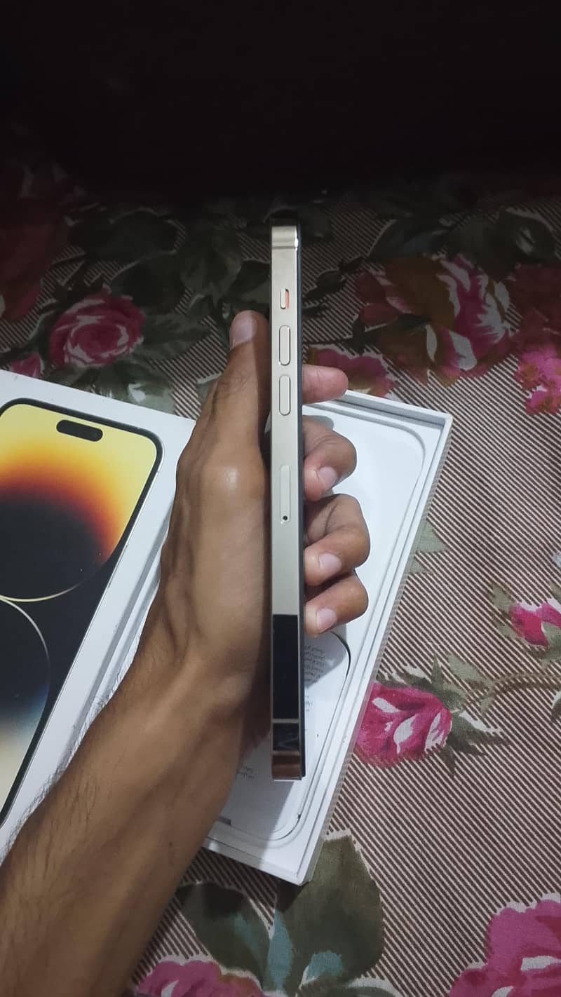 Apple iPhone 14 Pro Max 2