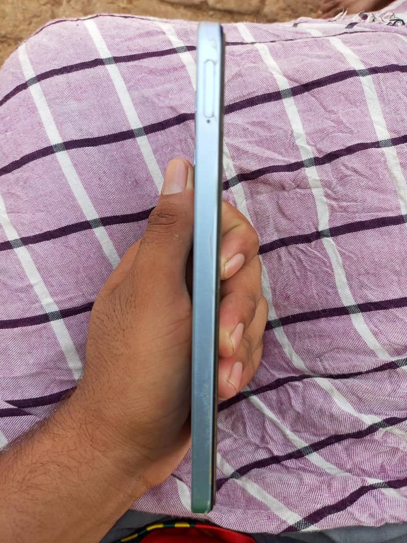 Realme Note 60 1