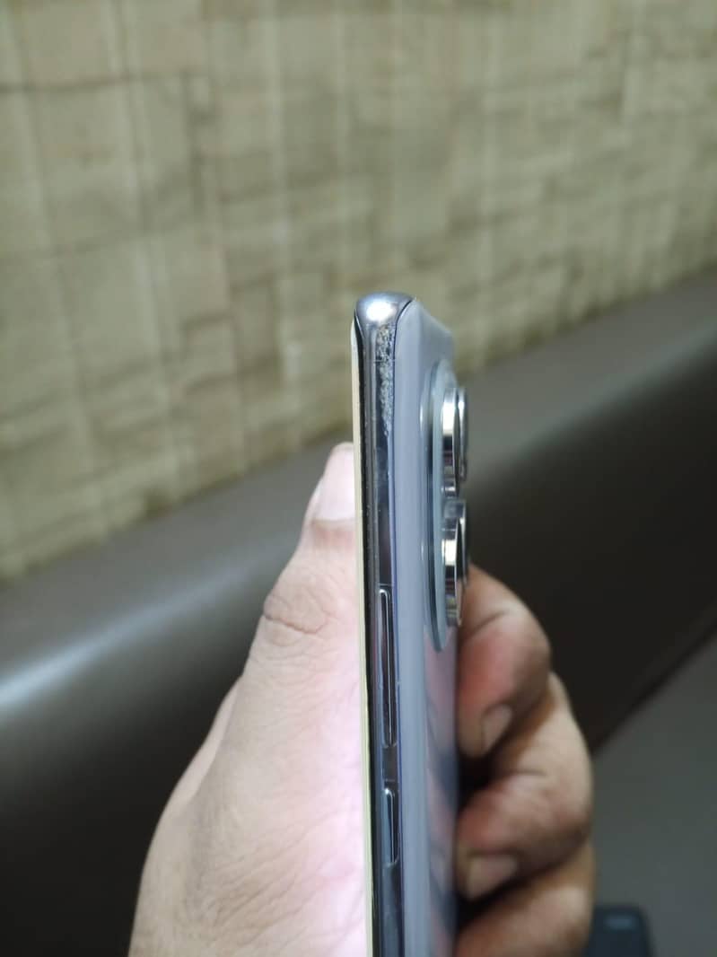Xiaomi Redmi Note 14 Pro 3