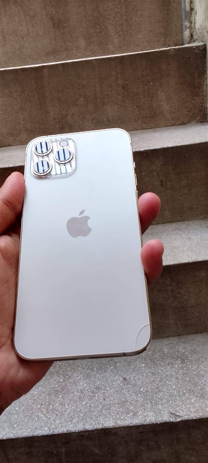 Apple iPhone 12 Pro Max 1