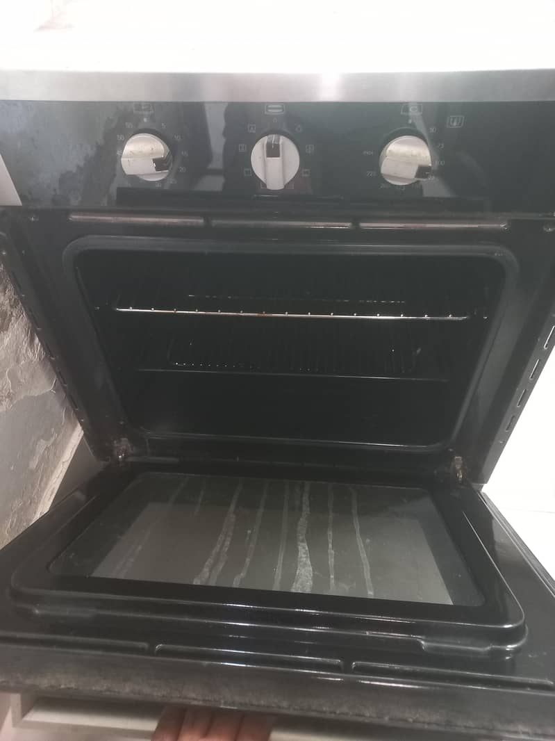 electric oven 0