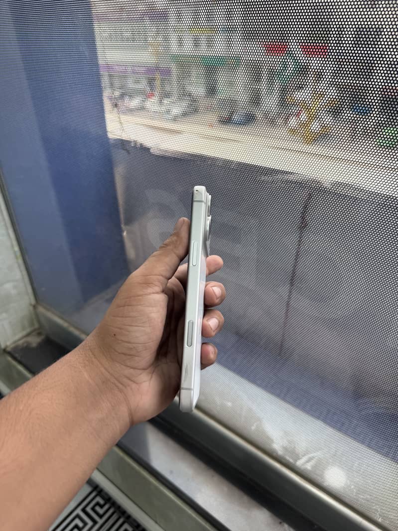Apple iPhone 17 Pro Max 0