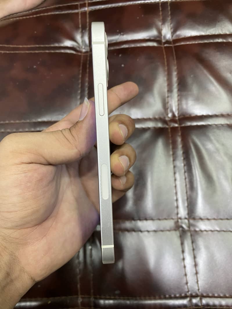 Apple iPhone 12 PTA 3