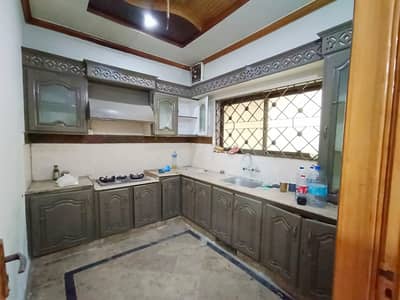 5 Marla Double Store House For sale Officer colony no. 1 Near To Susan Rord Madina Town Faisalabad
