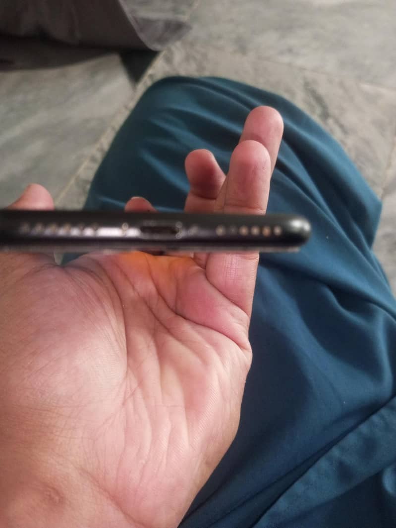 Apple iPhone 7 3