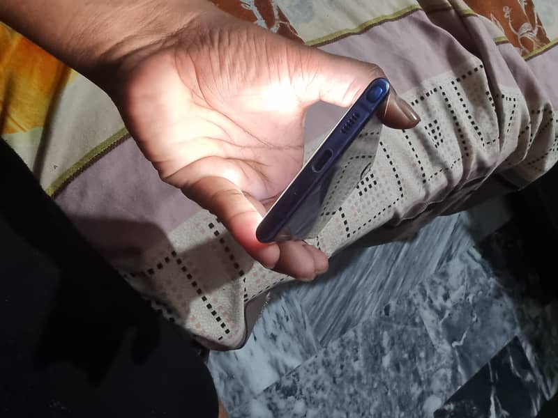 Samsung Mobile Note 10 Plus 3