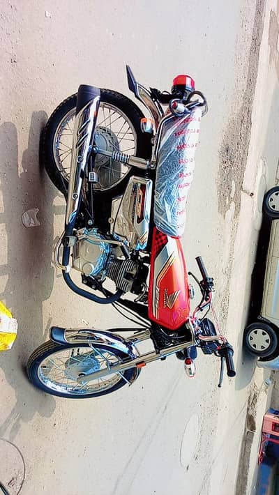 Just 800km driven 10/10 Honda cg 125 special Edition.