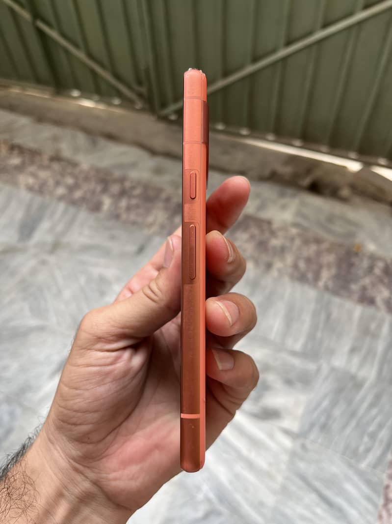 Google Pixel 7a 2