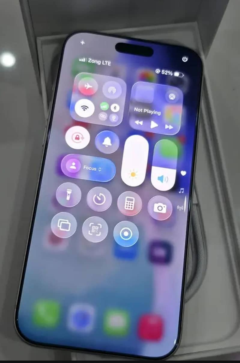 Apple iPhone 17 Pro Max 1