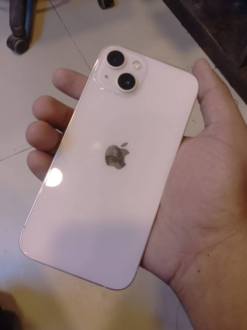 Apple iPhone 13 1