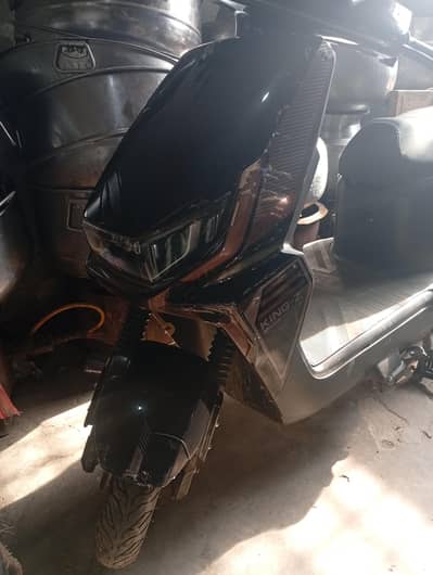 kingZ EV electric scooty