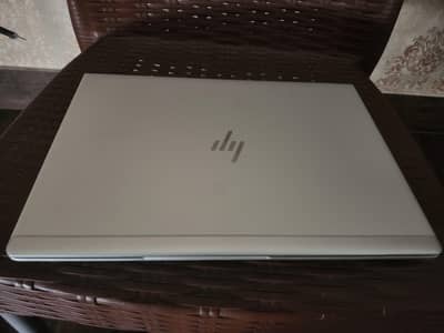 HP Elitebook 840 gs /core i5 7 gen