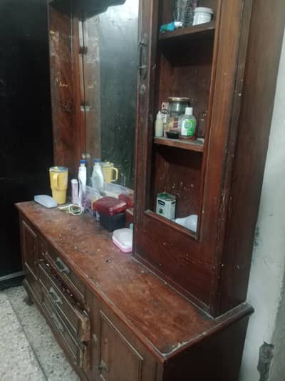 dressing table