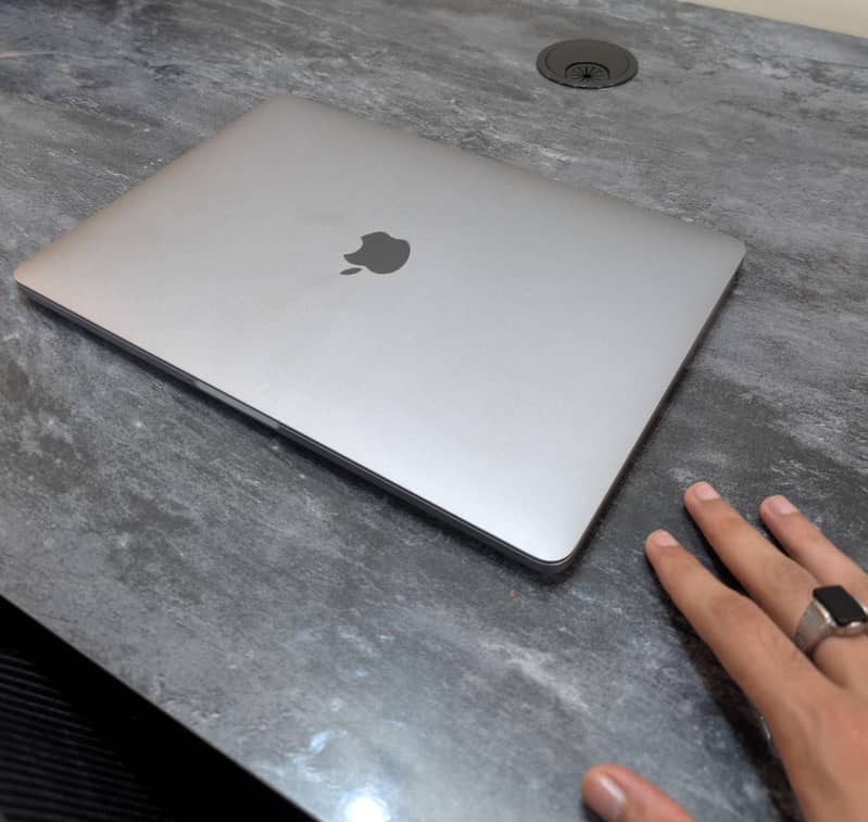 MacBook Pro M1 1