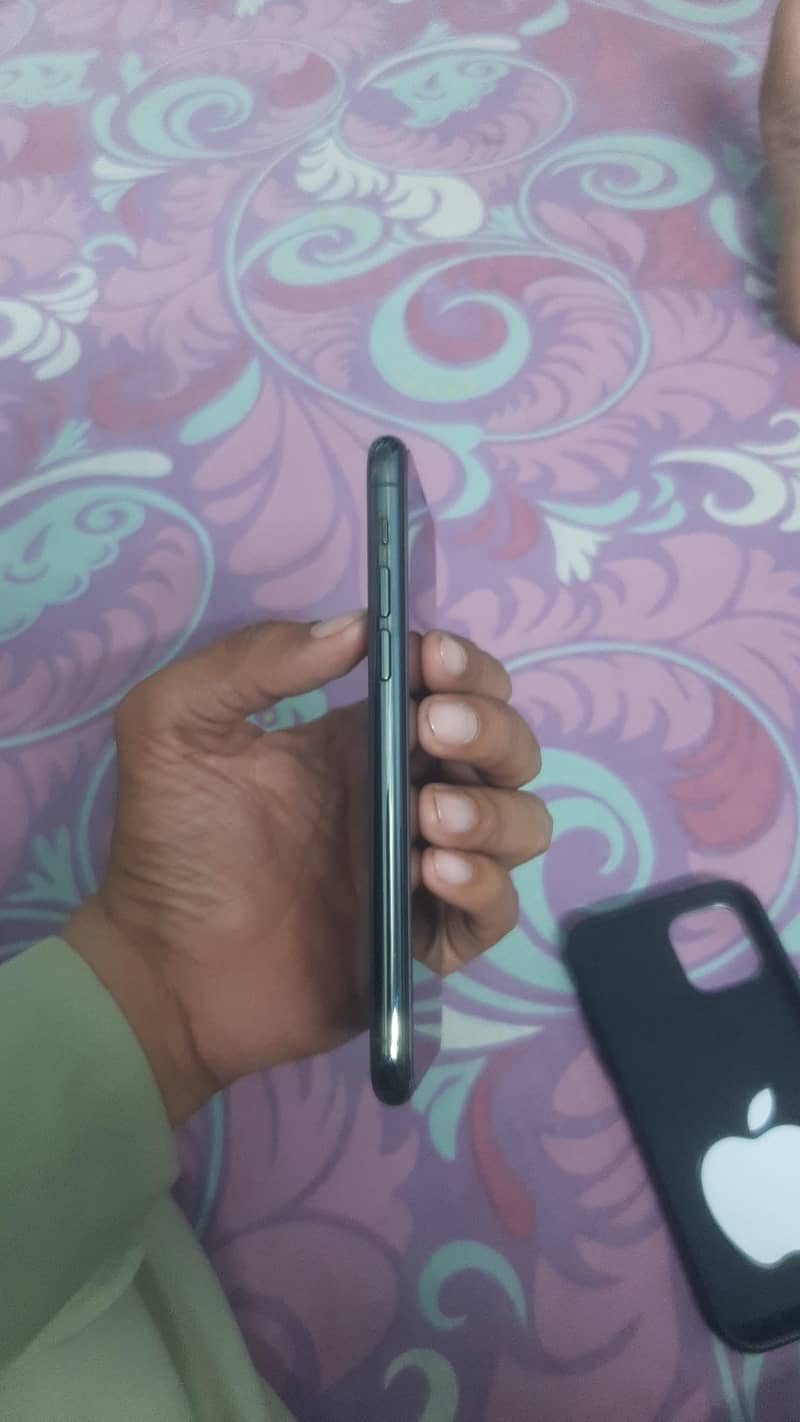 iphone 11 pro 1
