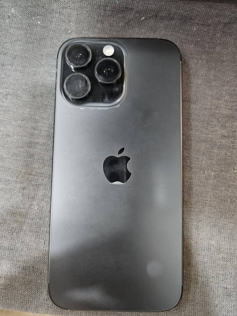 Apple iPhone 16 Pro Max 5
