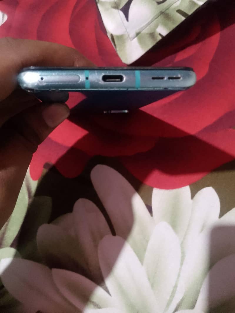 One Plus 8T 1