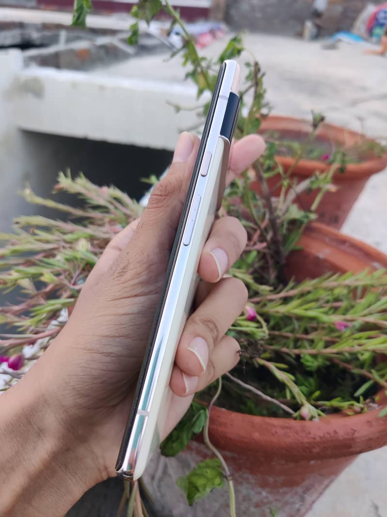 Google Pixel 6 Pro 2