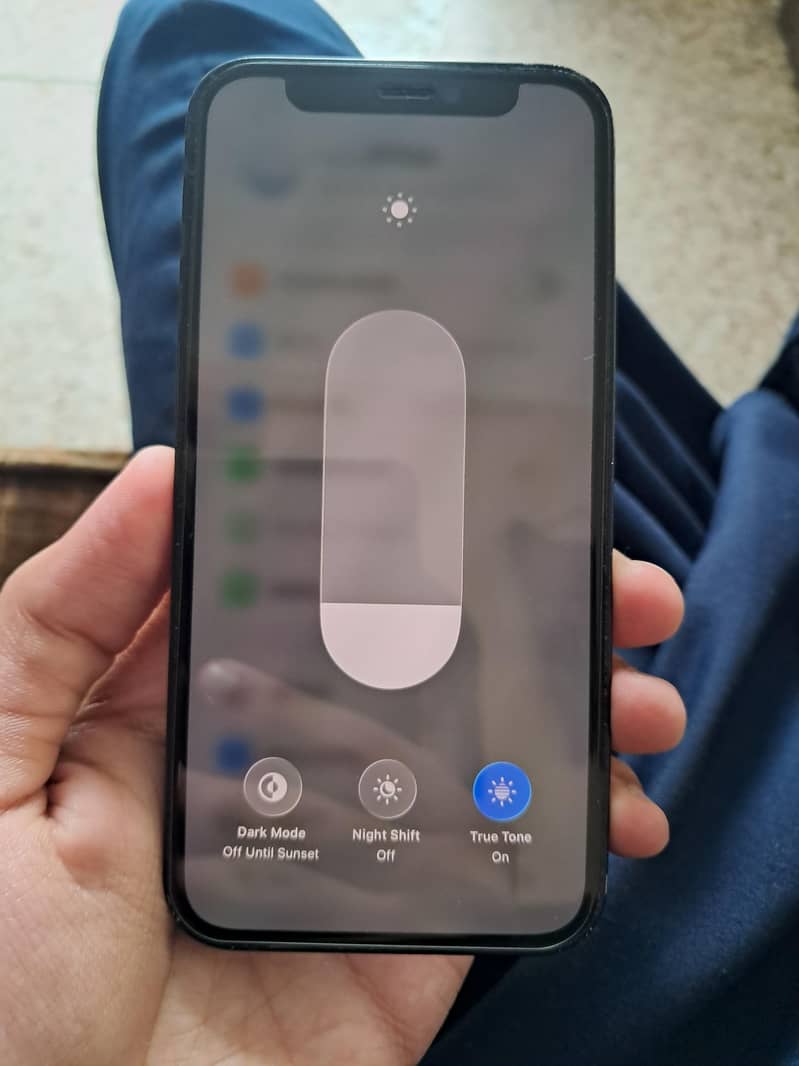 Apple iPhone 12 mini 6