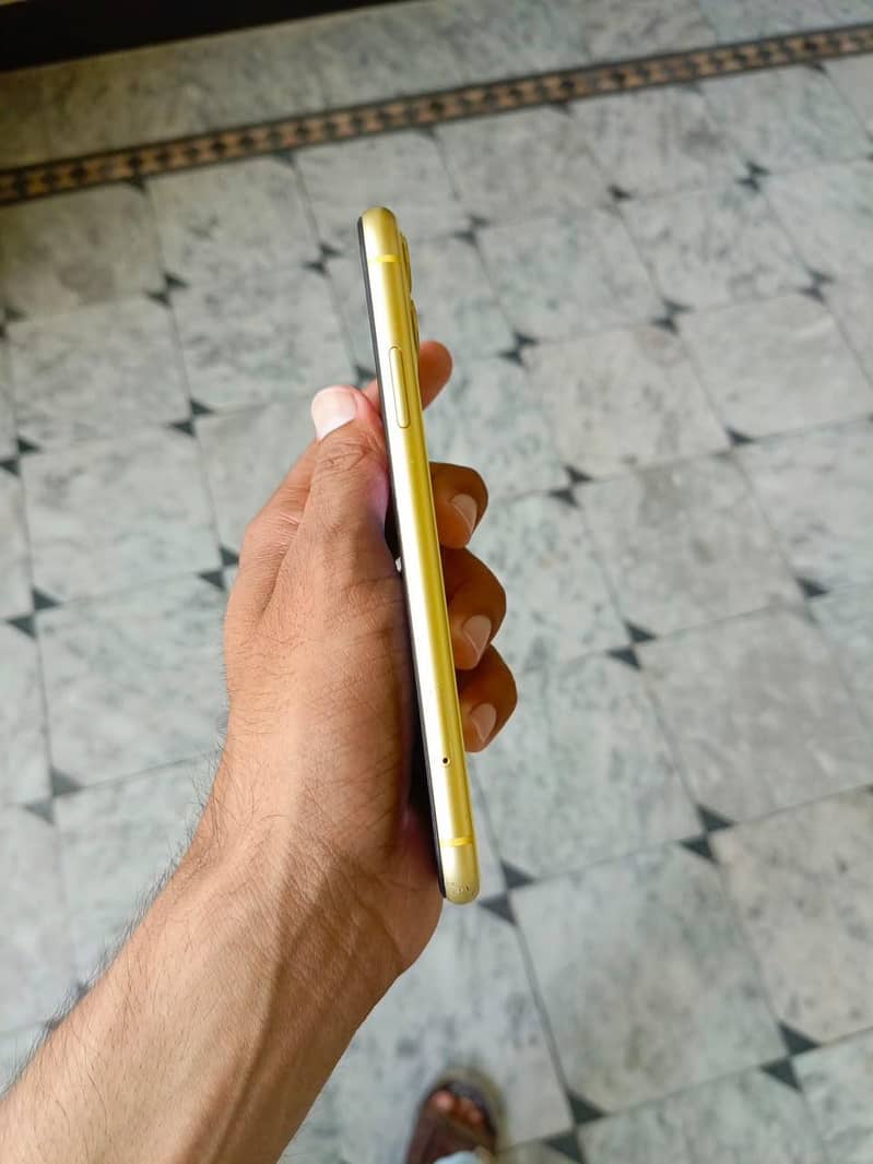 iphone 11JV 3